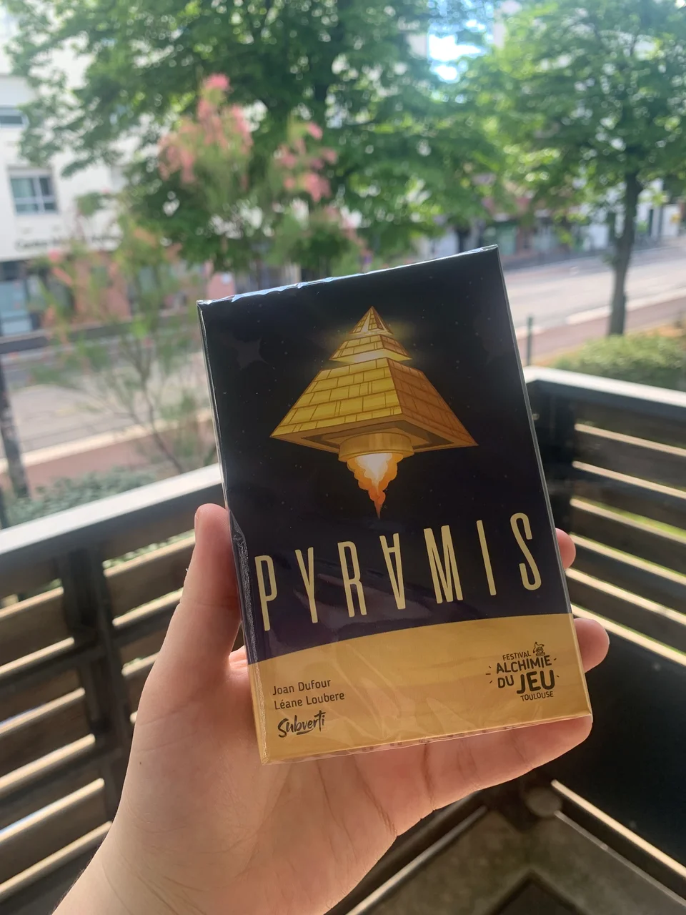 Photograph of the Pyramis game box